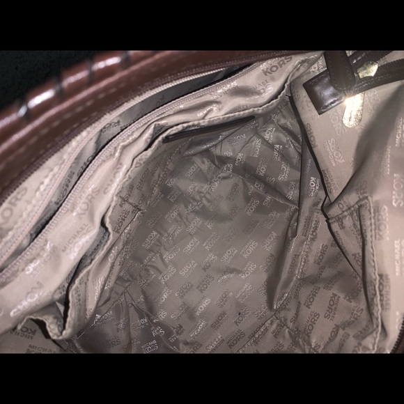 Michael Kors purse - Picture 3 of 3